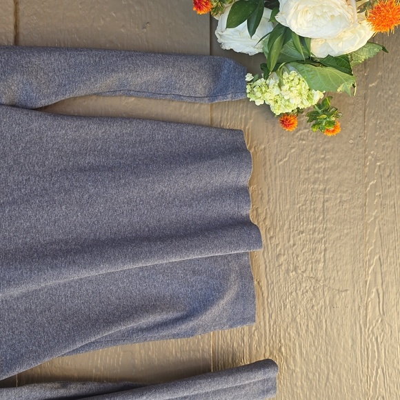 Eddie Bauer Gray Heather V-neck Long Sleeve T-shirt Medium M - Picture 4 of 9